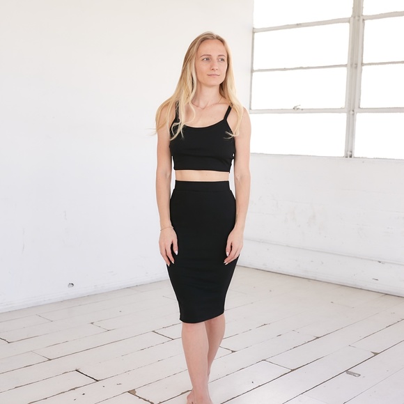 2 pcs Women Set - Picture 2 of 3